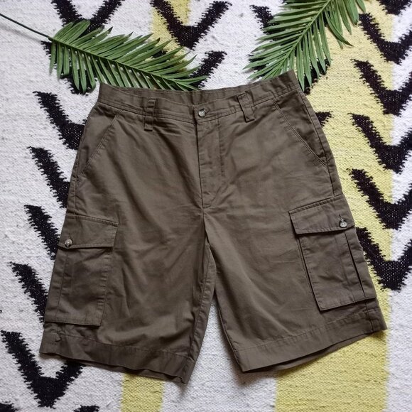 Lyle and Scott CASUALS Cargo Shorts Trek Green - Picture 3 of 11